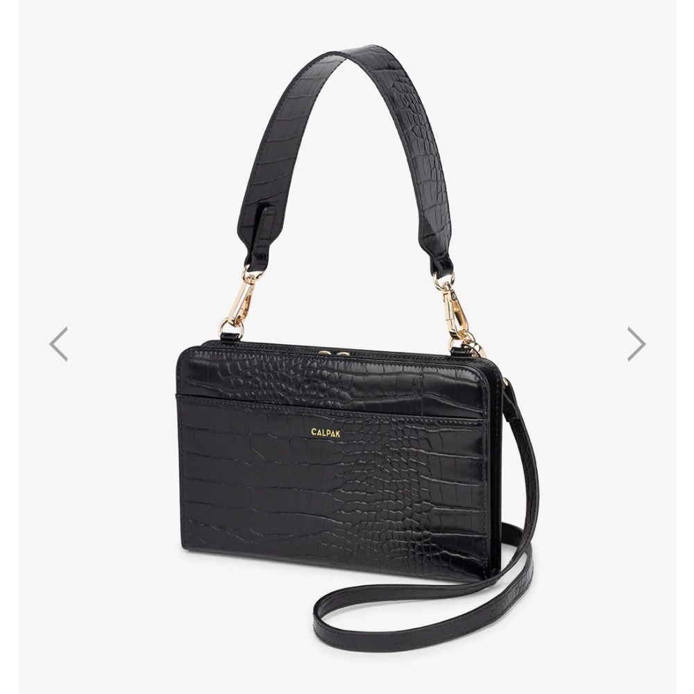 COPY - Calpak croc wallet